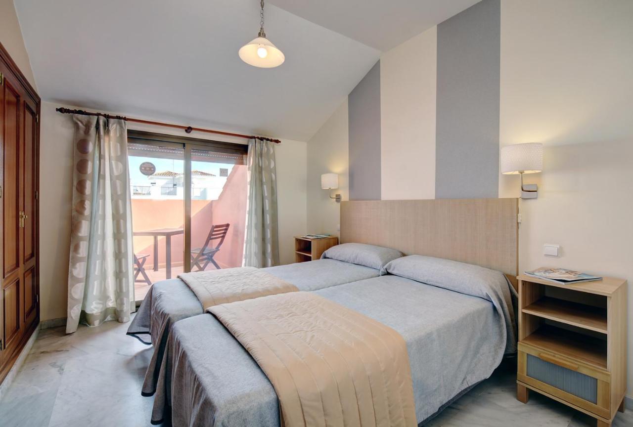 Sanpedro Apartamentos Marbella Luaran gambar
